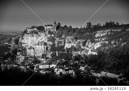 Rocamadour village france at sunrise 36285119