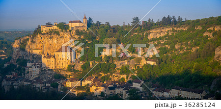 Rocamadour village france at sunrise 36285124