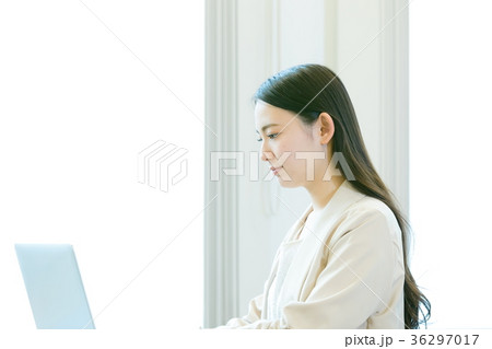 女性会社員 OL ビジネスイメージ オフィスレディ 女性会社員 OL ビジネスイメージ オフィスレディ 36297017