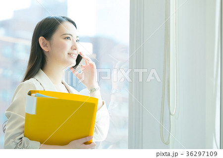 女性会社員 OL ビジネスイメージ オフィスレディ 女性会社員 OL ビジネスイメージ オフィスレディ 36297109