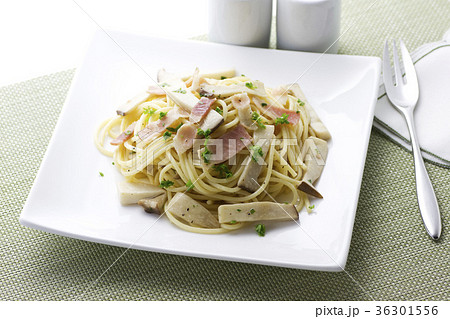 エリンギとベーコンの和風パスタ10 エリンギとベーコンの和風パスタ10 36301556