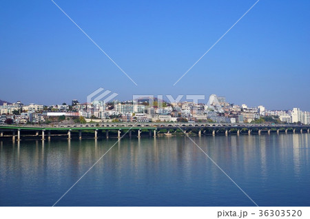 漢江公園から見る玉水洞の町並み 36303520
