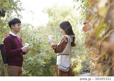 秋 デート 見開き 36305332