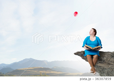 Stout woman 36307859