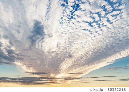 巻積雲の夕空 36322218