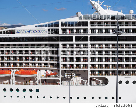 MSC Orchestra at Genoa, Italy / ジェノヴァ停泊中のMSCオーケストラ 36323662