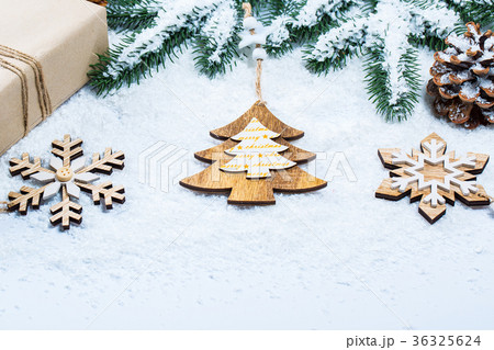 Christmas frame with gift, the branches Christmas frame with gift, the branches 36325624