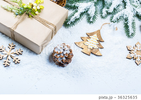 Christmas frame with gift, the branches Christmas frame with gift, the branches 36325635