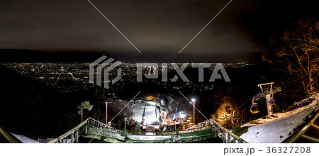 大倉山ジャンプ競技場からの眺め(夜景 パノラマ) 大倉山ジャンプ競技場からの眺め(夜景 パノラマ) 36327208