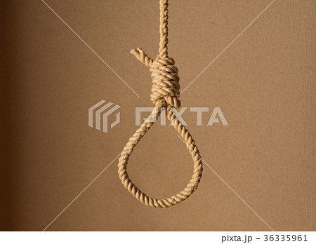 首吊り　自殺　SOS　縄　ロープ　犯罪　死刑制度　自殺未遂　過労自殺　事故物件 36335961