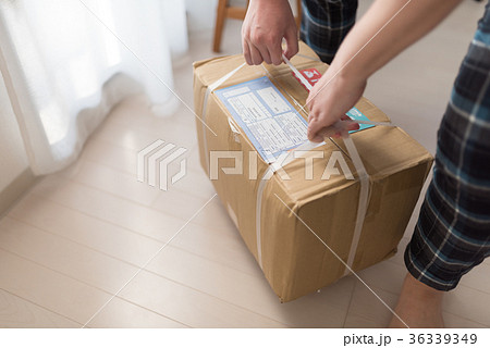 荷物 荷物 36339349