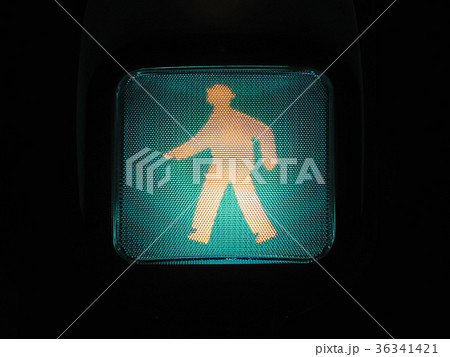 青信号 (歩行者信号) 青信号 (歩行者信号) 36341421