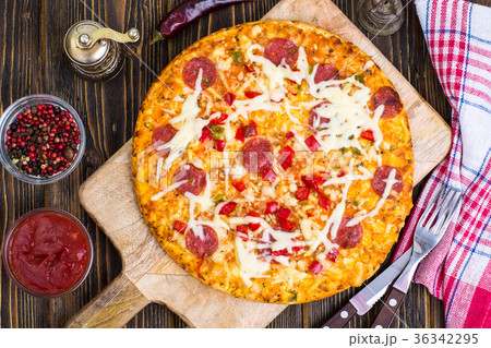 Delicious homemade pizza with salami 36342295