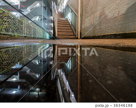 水たまりの向こう側(水たまりふれくしょん) 水たまりの向こう側(水たまりふれくしょん) 36346198