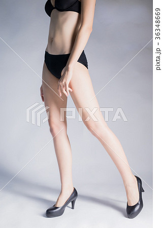 close up woman body 36348669