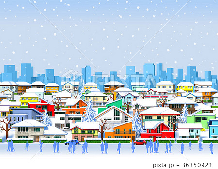 町 冬 街並み 雪空 直交 住宅地 人々 36350921