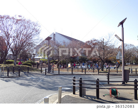 京都府立伏見港公園内の伏見港公園体育館 36352083