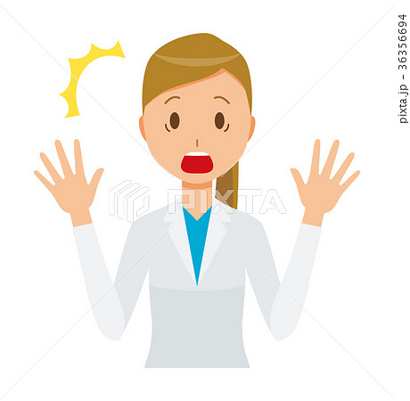 白衣を着た女性医師が驚いている 36356694