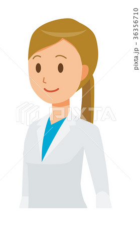 白衣を着た女性医師が歩いている 36356710