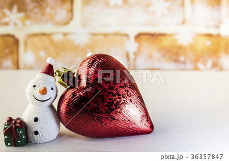 雪ダルマとハート 36357847