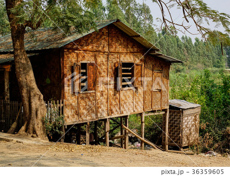 Traditional bamboo house in Mandalay, Myanmar 36359605