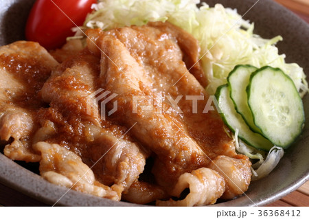 豚肉の生姜焼き 36368412