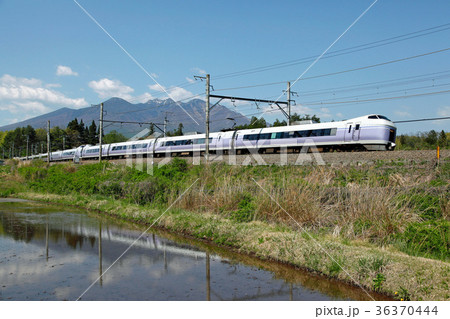 スーパーあずさ。2015/5/2 36370444