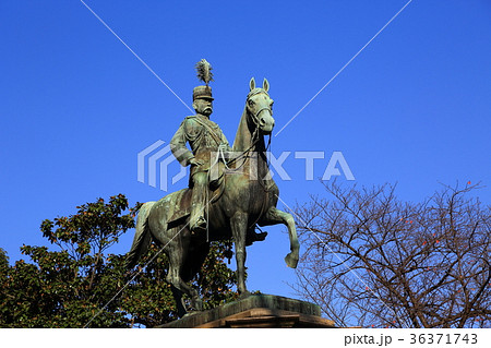 上野　小松宮彰仁親王像 36371743