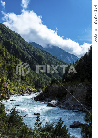 エベレスト街道ドゥードコシ川 36374154