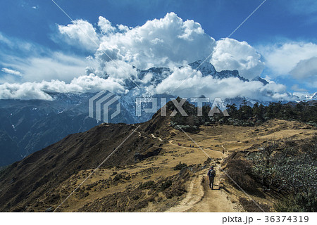 エベレスト街道とコンデリ 36374319