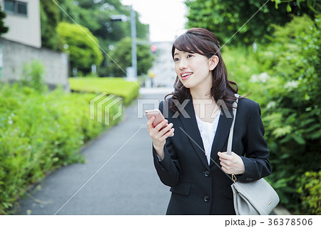 女性 ビジネス 営業 若い女性 かわいい 通勤 女性 ビジネス 営業 若い女性 かわいい 通勤 36378506