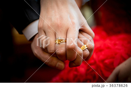 両手 りょうて 揺れ 36378626