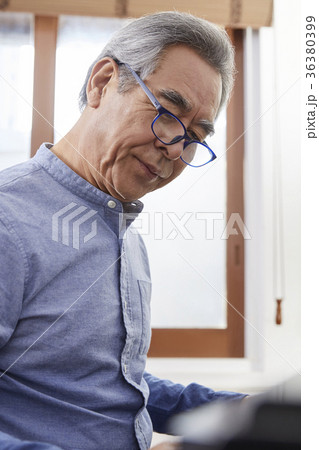 男性 東洋人 上半身 36380399