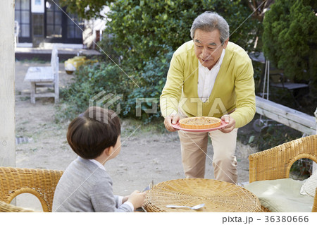 木 大家族 庭 36380666