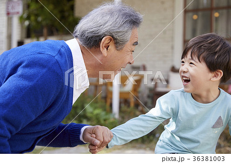 高齢者 老人 少年 36381003