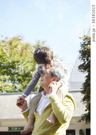 建築 男性 東洋人 36381015