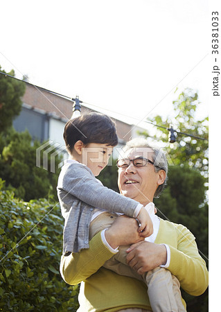 建築 高齢者 老人 36381033