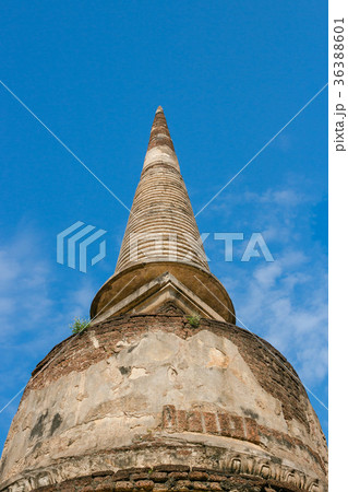 Ancient stupa at Sukhothai, Thailand Ancient stupa at Sukhothai, Thailand 36388601