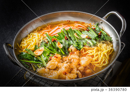 プデチゲ 韓国の鍋料理Budaejjigae pot cuisine of Korea 36390780