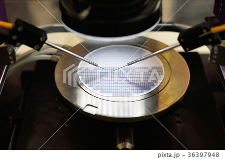 semiconductor silicon wafer under probe testing 36397948
