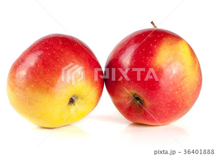 Fresh red apples isolated on white background 36401888