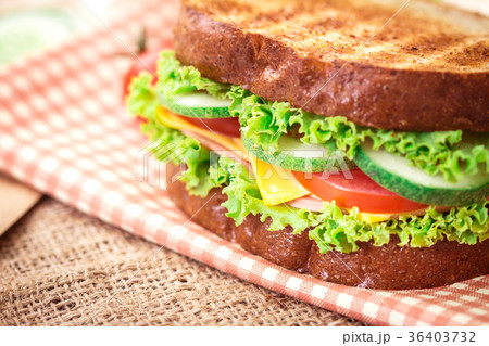 Grilled sandwiches bread with bacon Grilled sandwiches bread with bacon 36403732