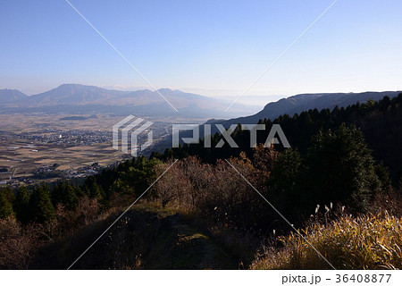 初冬の阿蘇 36408877