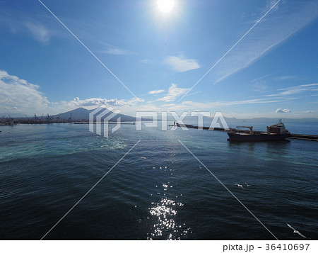 Mount Vesuvius from Naples port / ナポリ港&ヴェスヴィオ山 Mount Vesuvius from Naples port / ナポリ港&ヴェスヴィオ山 36410697