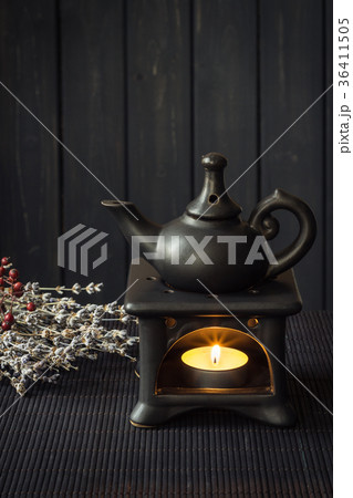 Candle driven aroma lamp diffuse essential oils Candle driven aroma lamp diffuse essential oils 36411505