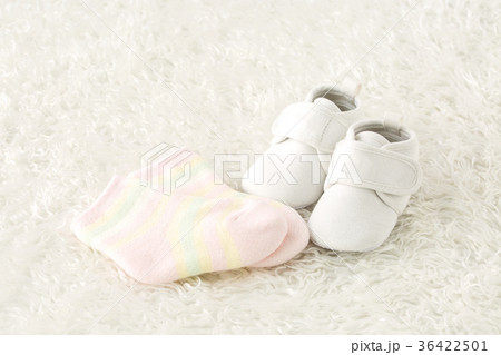 赤ちゃん用の靴と靴下 赤ちゃん用の靴と靴下 36422501