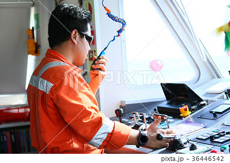 The captain controlled the boat or vessel The captain controlled the boat or vessel 36446542