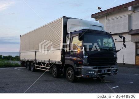 低床4軸大型トラック 36448806