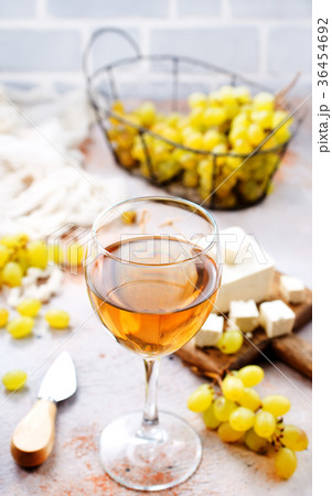 wine wine 36454692