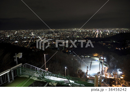 大倉山ジャンプ競技場から見た札幌の夜景 36456242